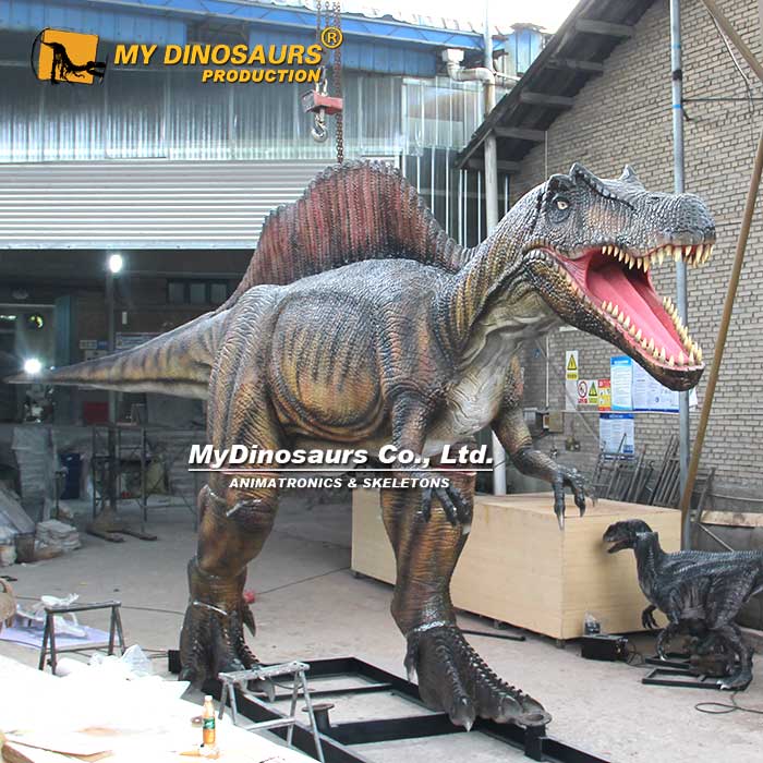 12-M-spinosaurus-animatronic-1